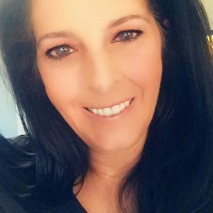 Meet your Posher, Waynette